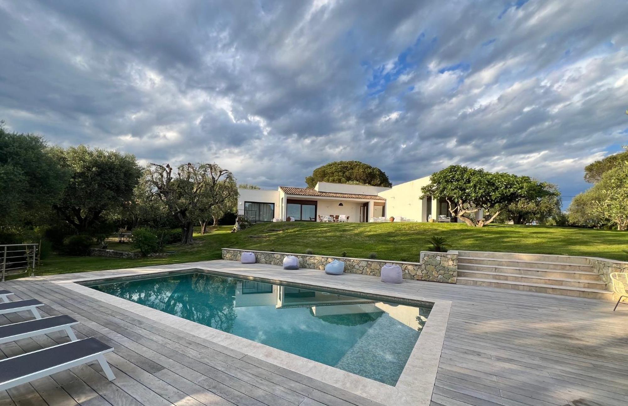 Magnifique Villa Moderne Avec Piscine La Gaude Bagian luar foto
